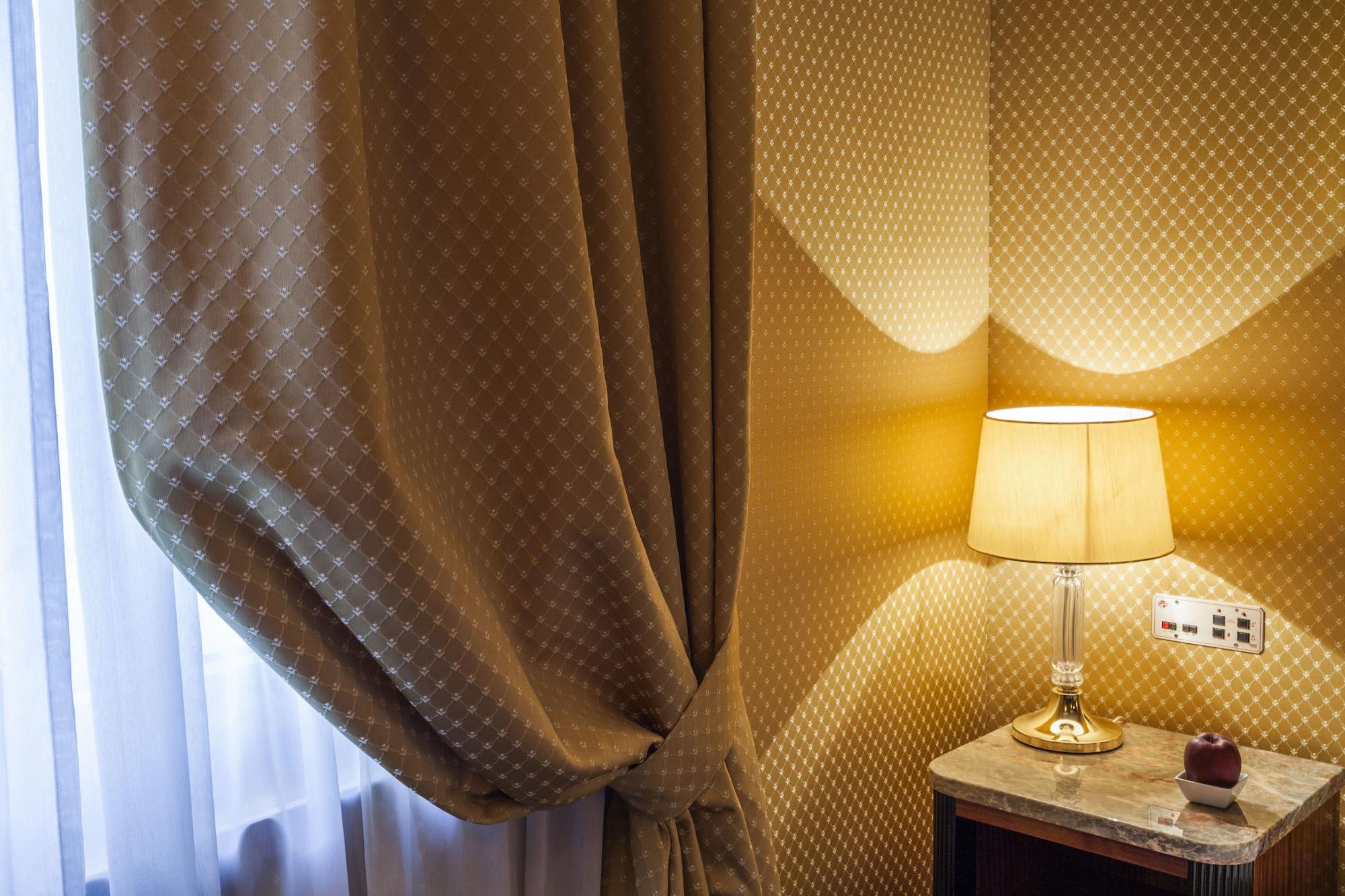 Doria Grand Hotel Milan Exterior photo